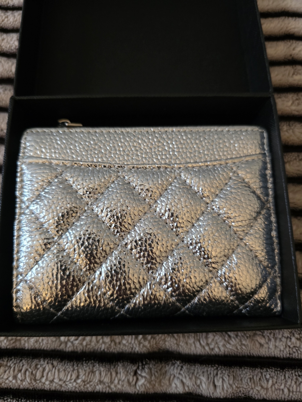 Metallic Quilted Women’s Leather Wallet - Silver